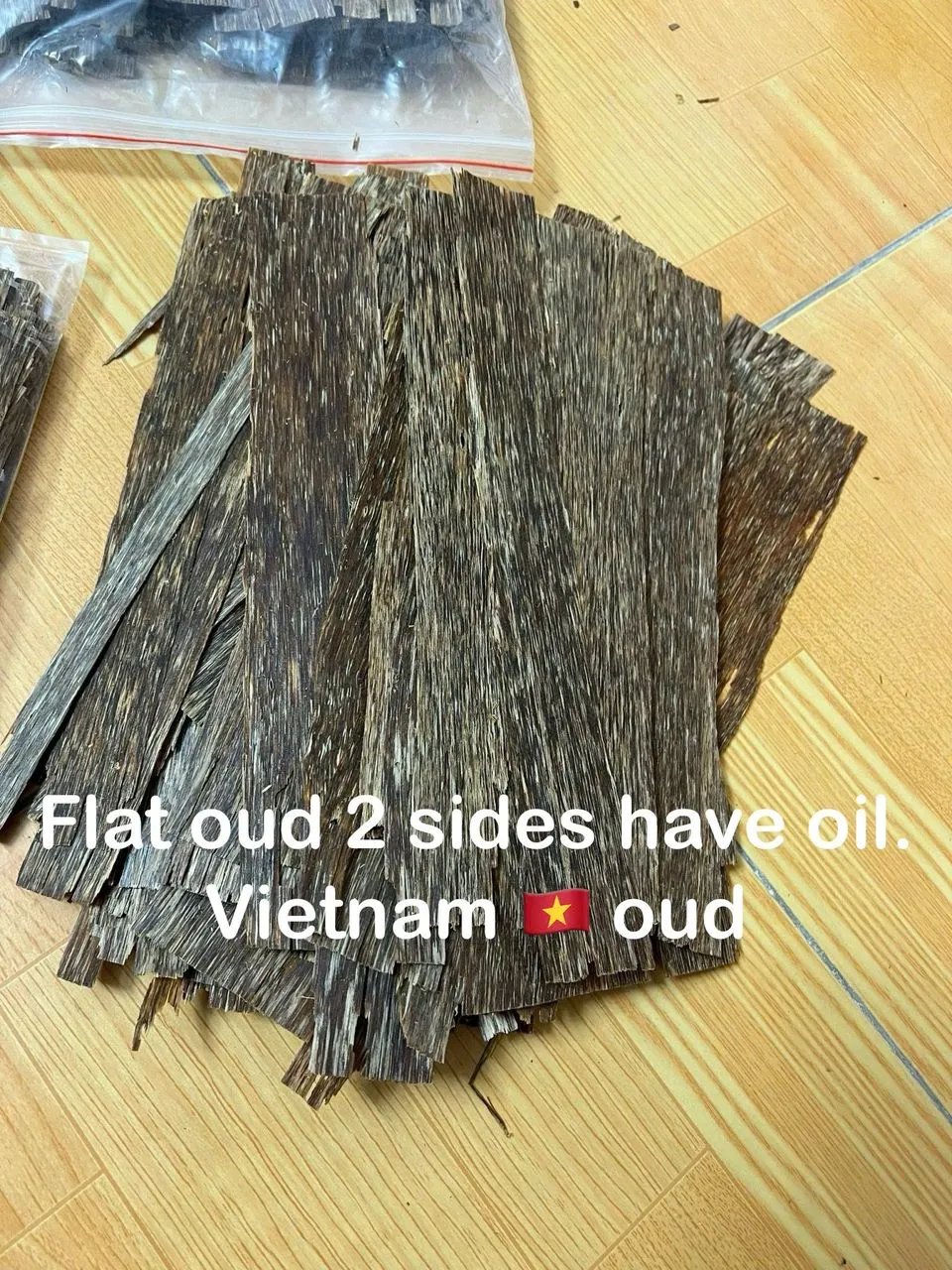 VIP Flat Oud – Double-Sided Oil Agarwood Chips (0.2mm Ultra Thin) | Premium Vietnamese Agarwood